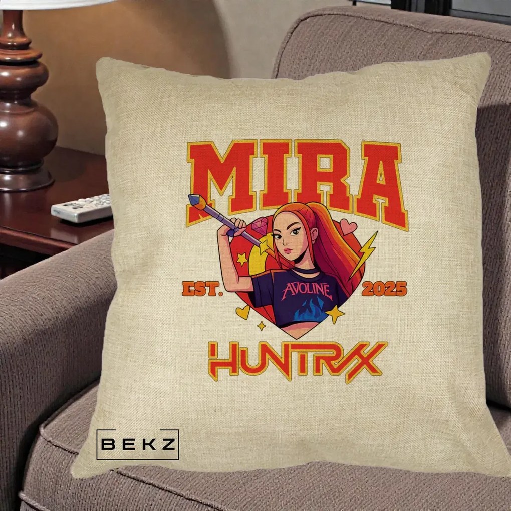 Perna Personalizata K-pop HUNTRX Mira Personaj Avoline, 40x40 cm, Crem, Husa Detasabila, Perna Inclusa, BEKZ®