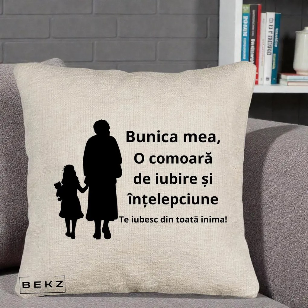 Cadou pentru Bunica - Perna Personalizata Bunica Mea Comoara Iubire Intelepciune Silueta, 40x40 cm, Bej Canapea, Husa Detasabila, Perna Inclusa, BEKZ®