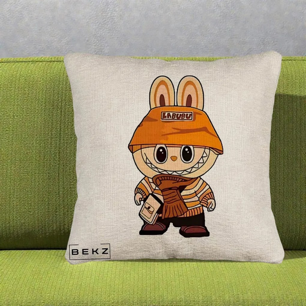 Perna Personalizata Labubu Streetwear Portocaliu, 40x40 cm, Bej Canapea, Husa Detasabila, Perna Inclusa, BEKZ®