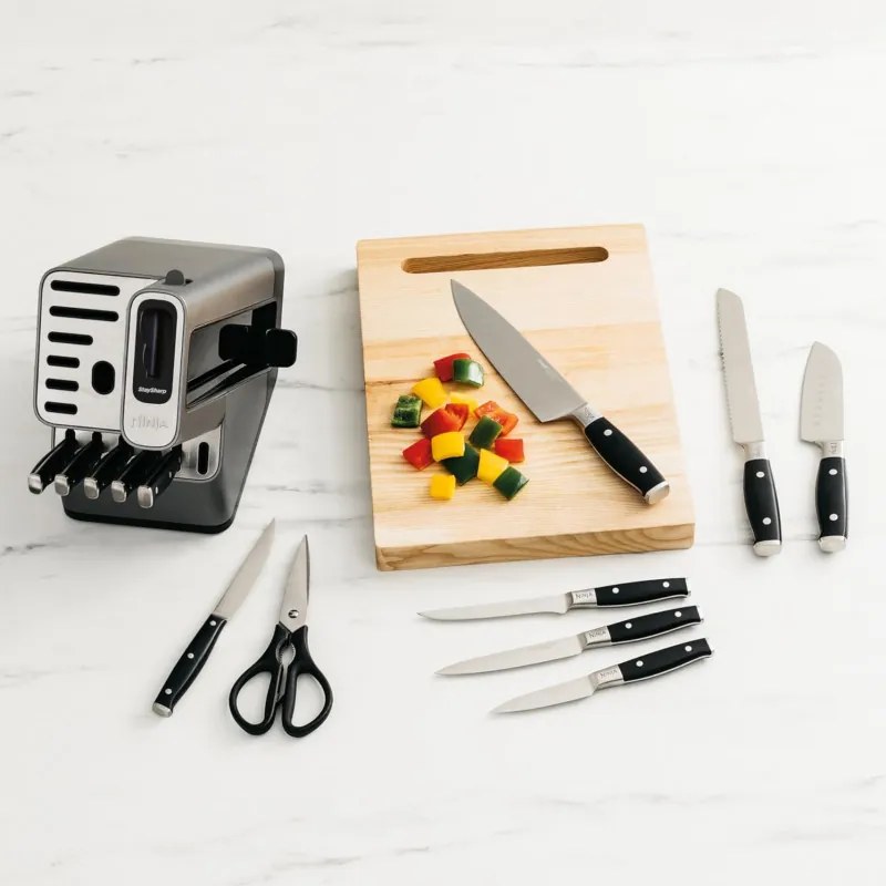 Set cutite cu ascutitor si suport Ninja K32014EUUK, 6 piese, StaySharp, Design ergonomic, Argintiu/Negru