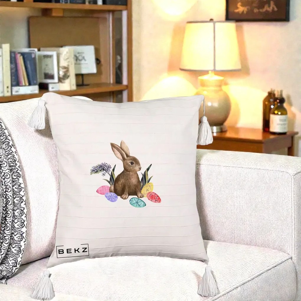 Perna Decorativa Iepuras cu Oua de Pasti Acuarela, 40x40 cm, Bej cu Franjuri, Husa Detasabila, Perna Inclusa, BEKZ®