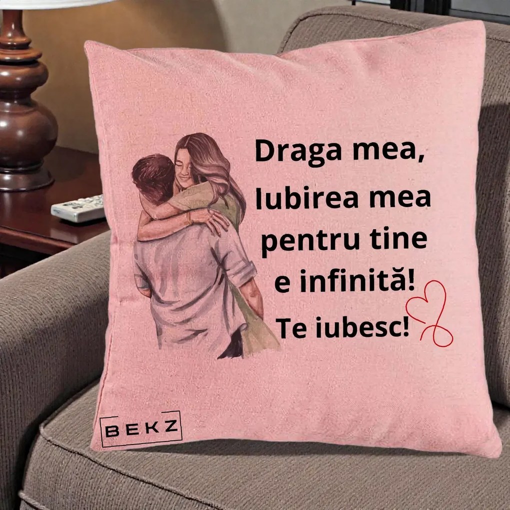 Cadou pentru Iubita - Perna Personalizata Draga Mea Iubirea Mea Infinita Te Iubesc cu Cuplu Acuarela, 40x40 cm, Roz, Husa Detasabila, Perna Inclusa, BEKZ®
