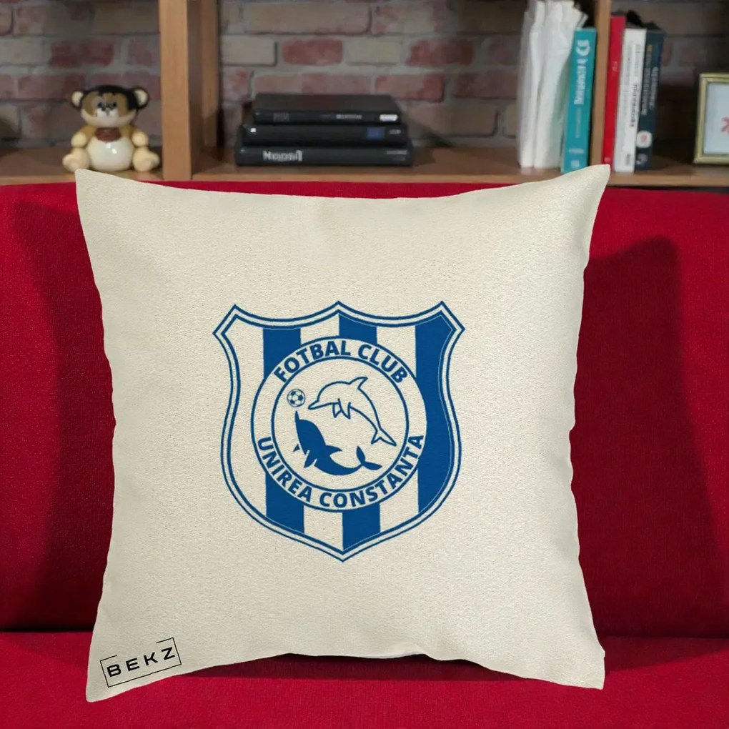 Perna Personalizata FC Unirea Constanta Fotbal, 40x40 cm, Ecru, Husa Detasabila, Perna Inclusa, BEKZ®