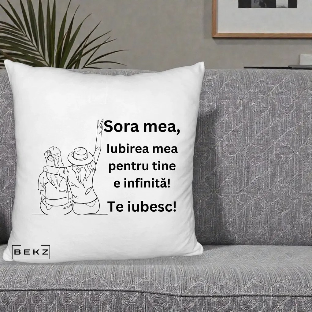 Perna personalizata sora: Sora mea, te iubesc, fete cu palarii, 40x40 cm cu Umplutura, Alb Pufos, BEKZ