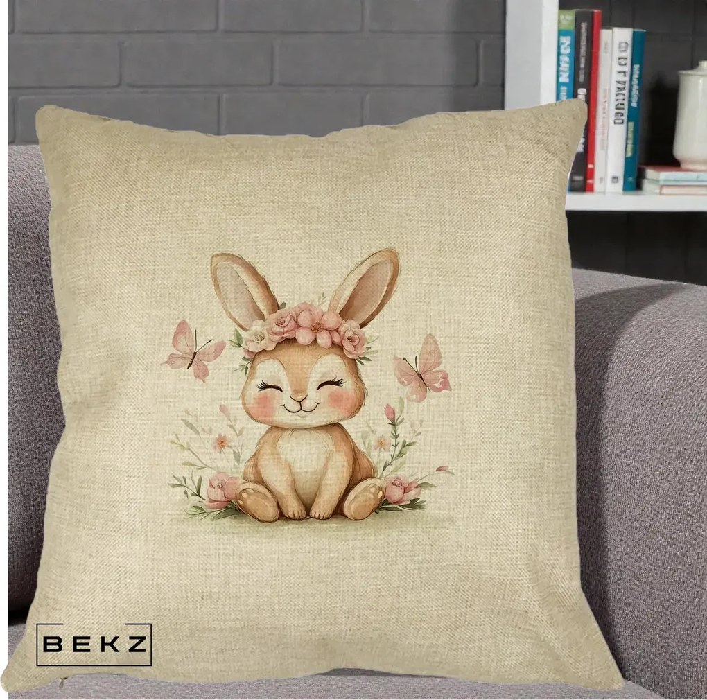 Perna Decorativa Iepuras cu Coronita Florala Roz, 40x40 cm, Crem, Husa Detasabila, Perna Inclusa, BEKZ®