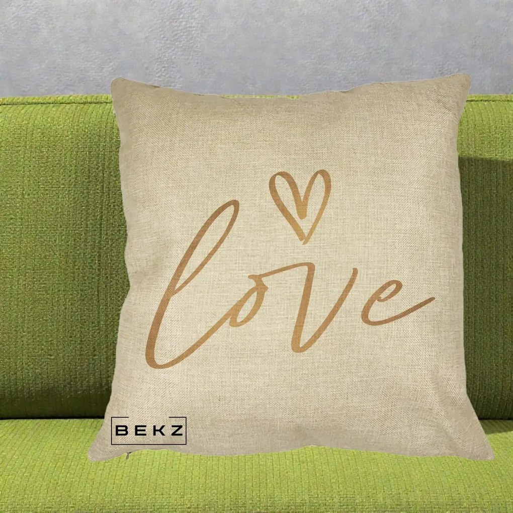 Perna Decorativa Love Caligrafie Aurie, 40x40 cm, Crem, Husa Detasabila, Perna Inclusa, BEKZ®