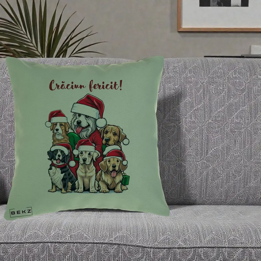 Perna Decorativa Caini cu Bonete Craciun Fericit, 40x40 cm, Verde, Husa Detasabila, Perna Inclusa, BEKZ®