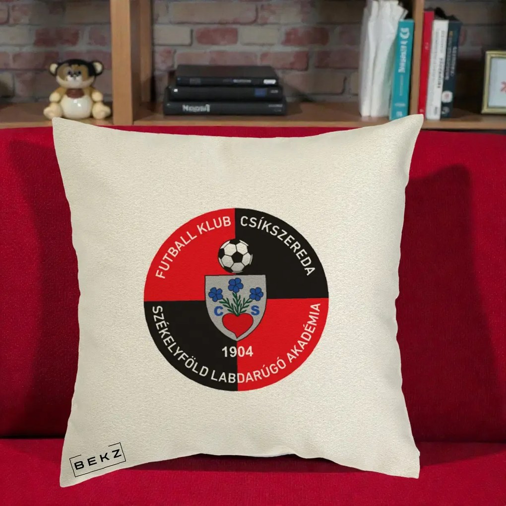 Perna Personalizata FK Csikszereda 1904 Fotbal, 40x40 cm, Ecru, Husa Detasabila, Perna Inclusa, BEKZ®