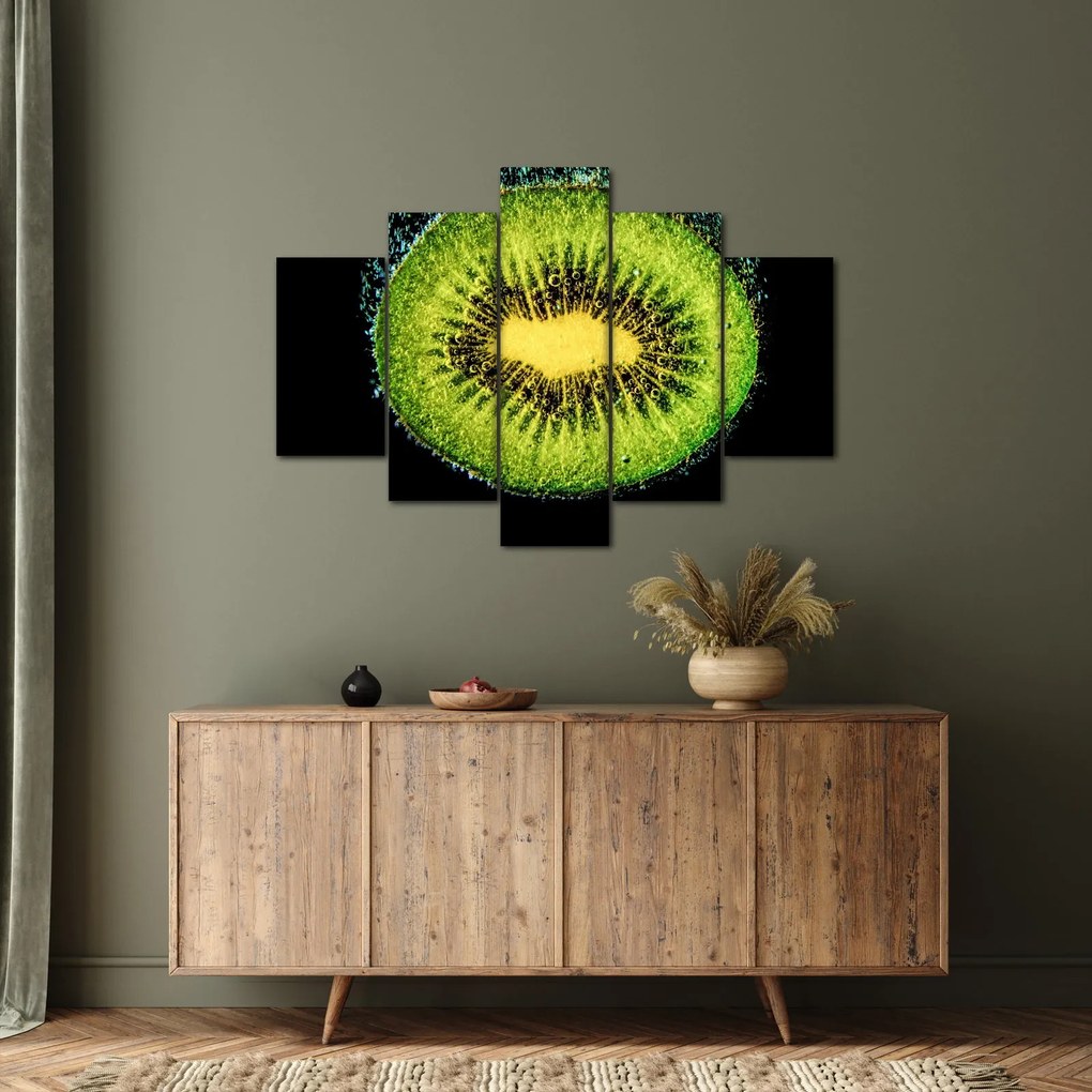 Tablou - detailu cu kiwi în apă (150x105 cm)