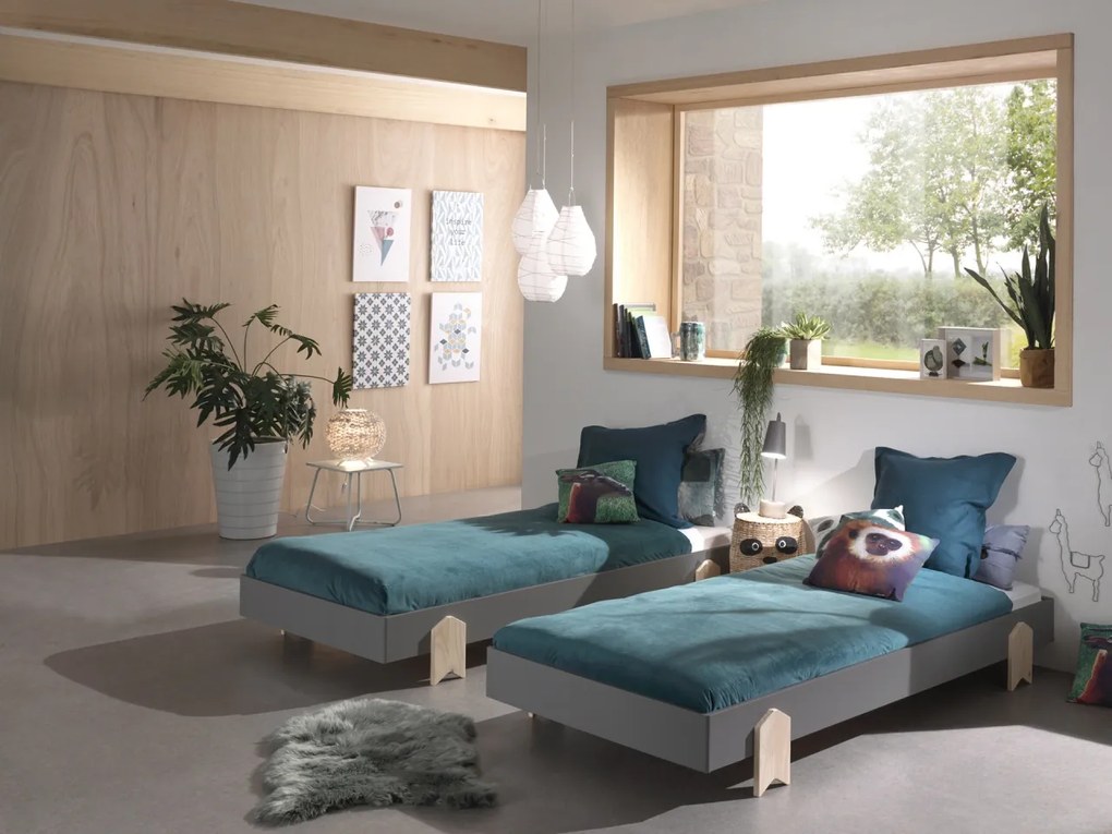 Set MODULO format din 3 Pat copii MODULO (90 x 200 cm) cu picioare Pat copii în formă de săgeată.