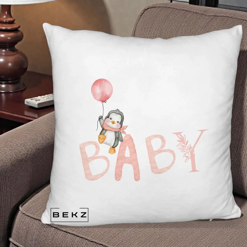 Perna Personalizata Baby Pinguin Roz, 40x40 cm, Alb Pufos, Husa Detasabila, Perna Inclusa, BEKZ®