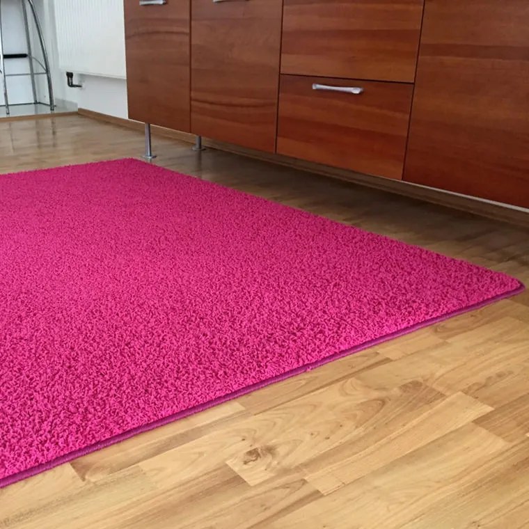Covor SHAGGY roz 60 x 110 cm