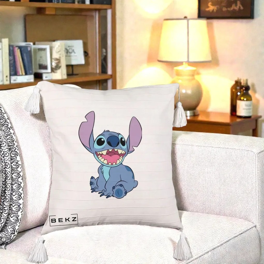 Perna Personalizata Stitch Zambitor, 40x40 cm, Bej cu Franjuri, Husa Detasabila, Perna Inclusa, BEKZ®