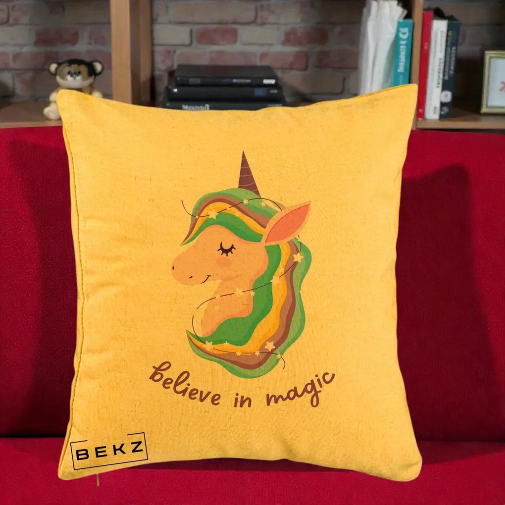 Perna Decorativa Unicorn Believe in Magic, 40x40 cm, Galben, Husa Detasabila, Perna Inclusa, BEKZ®