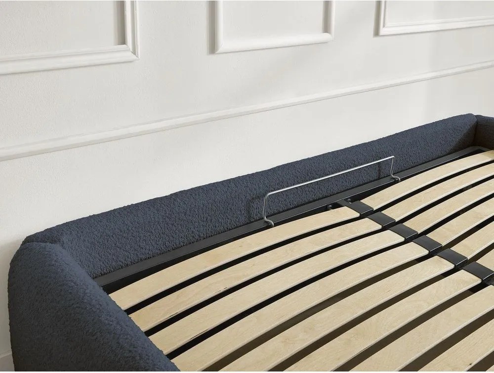 Pat matrimonial albastru închis tapițat cu spațiu de depozitare/fără tăblie cu somieră 180x200 cm Inera – Bobochic Paris