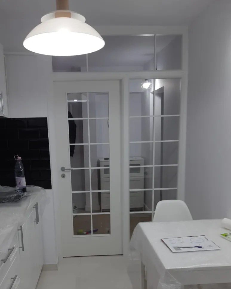Usa de interior cu luminator cu geam si supra lumina Alb, 501- 1000, 800, 1301 - 1800 x 2080, Nu, Mata