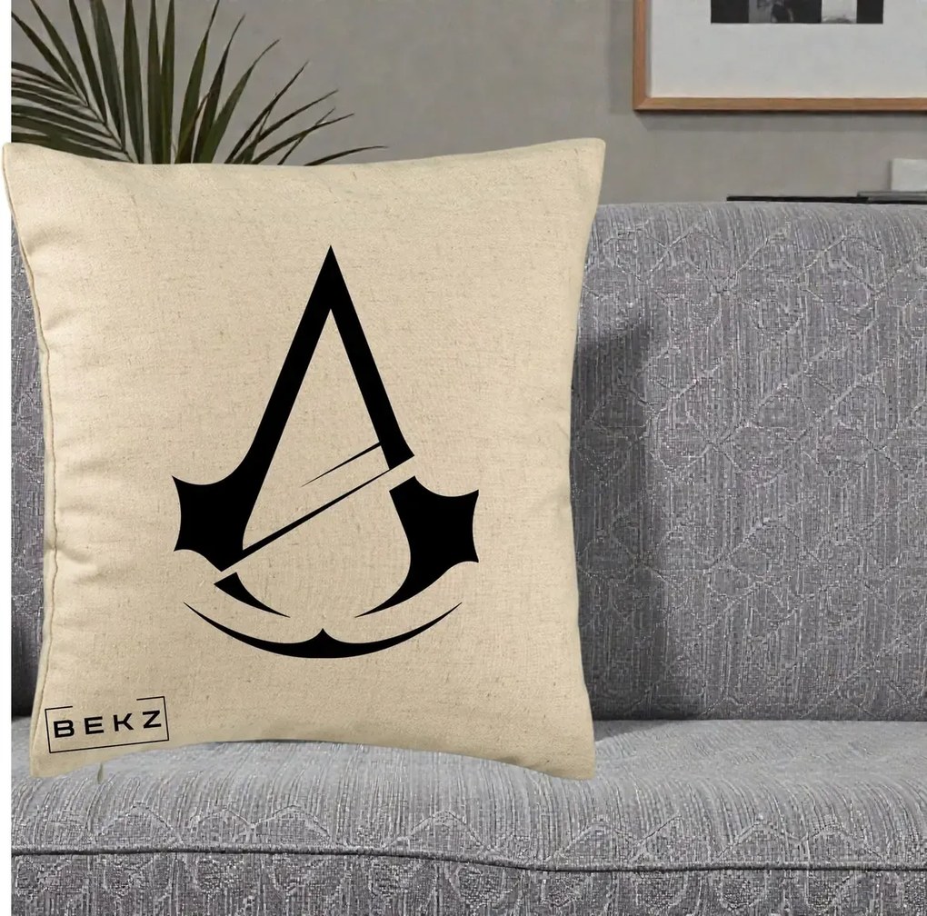 Perna Personalizata Assassin's Creed Minimalist, 40x40 cm, Bej, Husa Detasabila, Perna Inclusa, BEKZ®