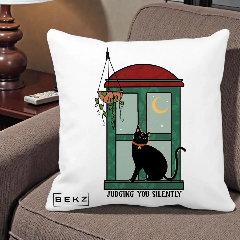 Perna Decorativa Judging You Silently Pisica Geam, 40x40 cm, Alba Mata, Husa Detasabila, Perna Inclusa, BEKZ®