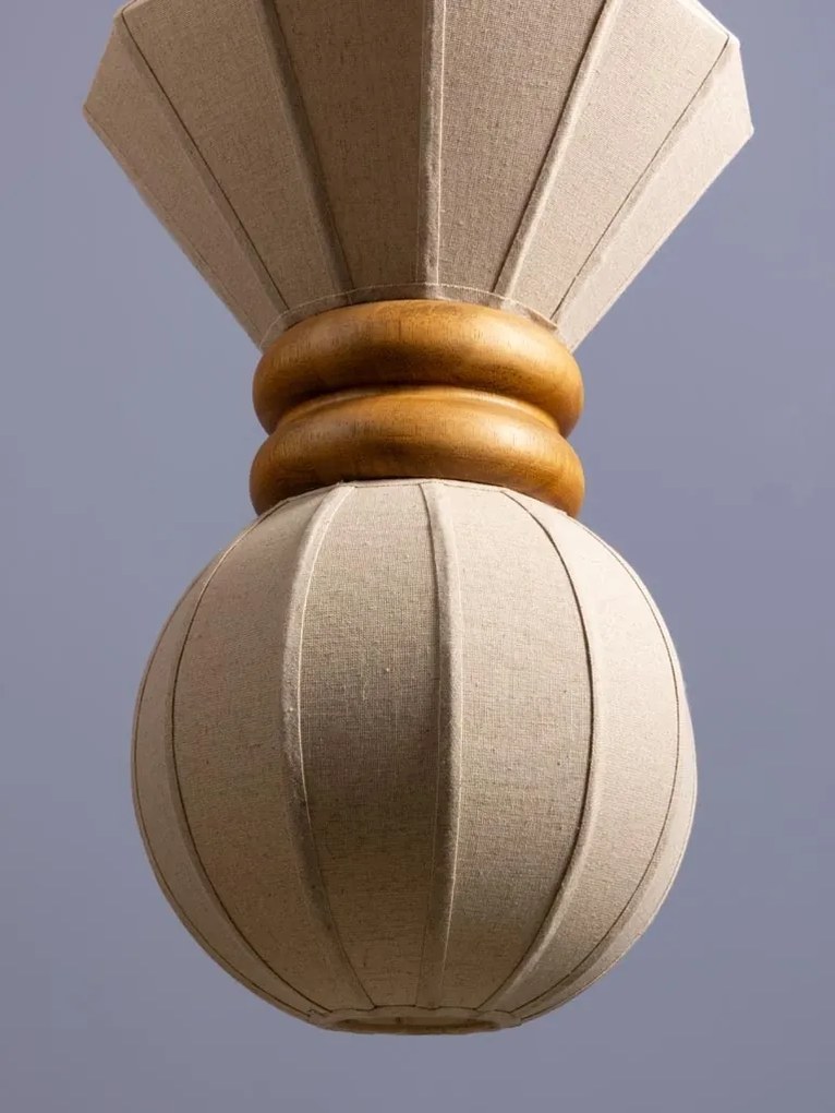 Lustra suspendată din bumbac și in, natur, cu structură din lemn, formă geometrică, 95x38 cm, „Lumea"