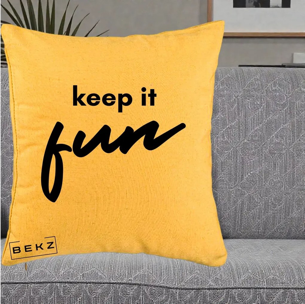 Perna Decorativa Keep It Fun, 40x40 cm, Galben, Husa Detasabila, Perna Inclusa, BEKZ®