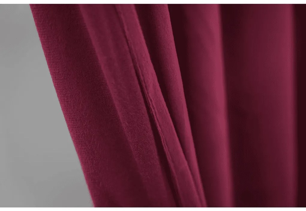Perdea opaca VELVET 140x250 cm, vin rosu Agatat: Inele metalice