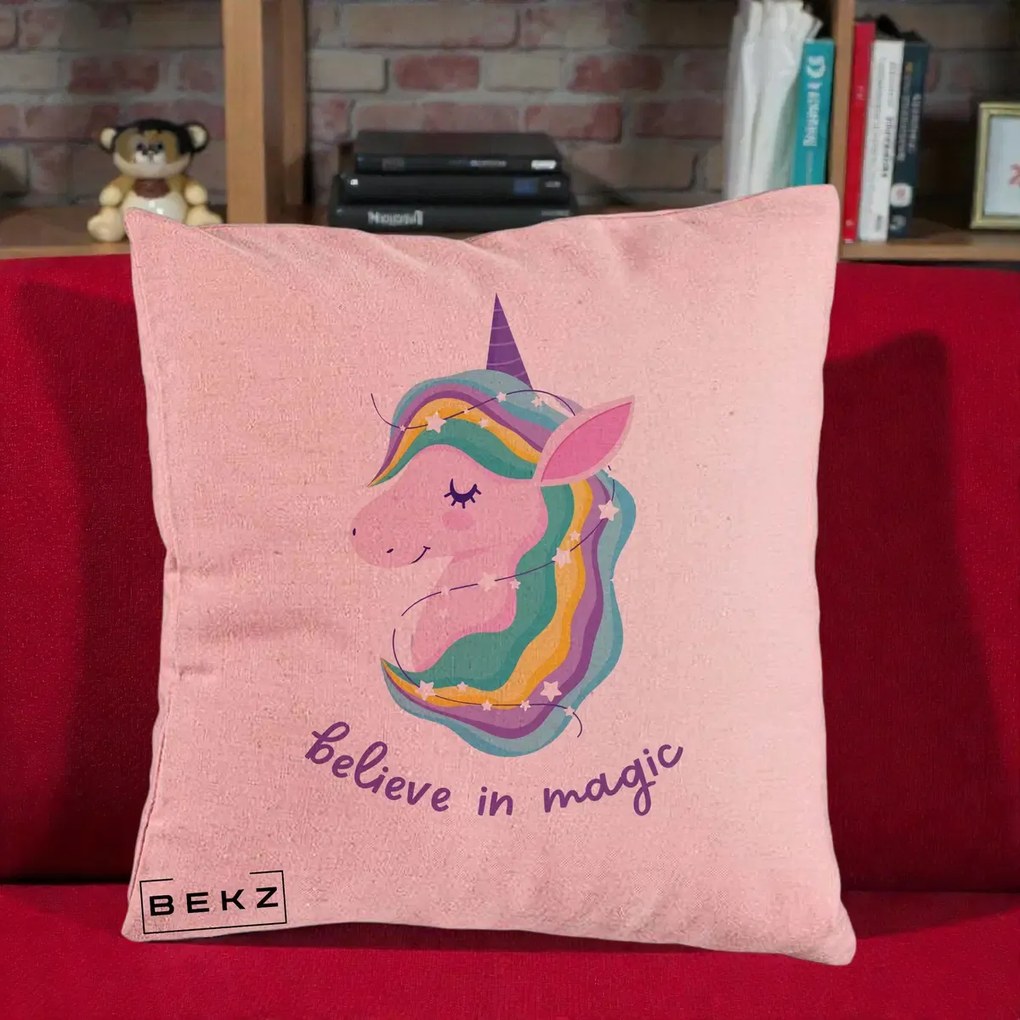 Perna Decorativa Unicorn Believe in Magic, 40x40 cm, Roz, Husa Detasabila, Perna Inclusa, BEKZ®