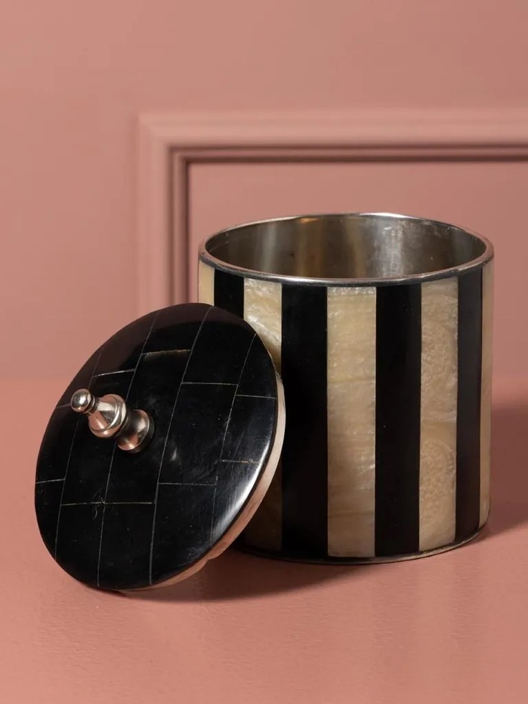 Set 2 cutii decorative din metal și rășină, dungi negre și natur, capac negru cu buton argintiu, finisaj lucios, 20 x 12,5 cm, „Élégance”