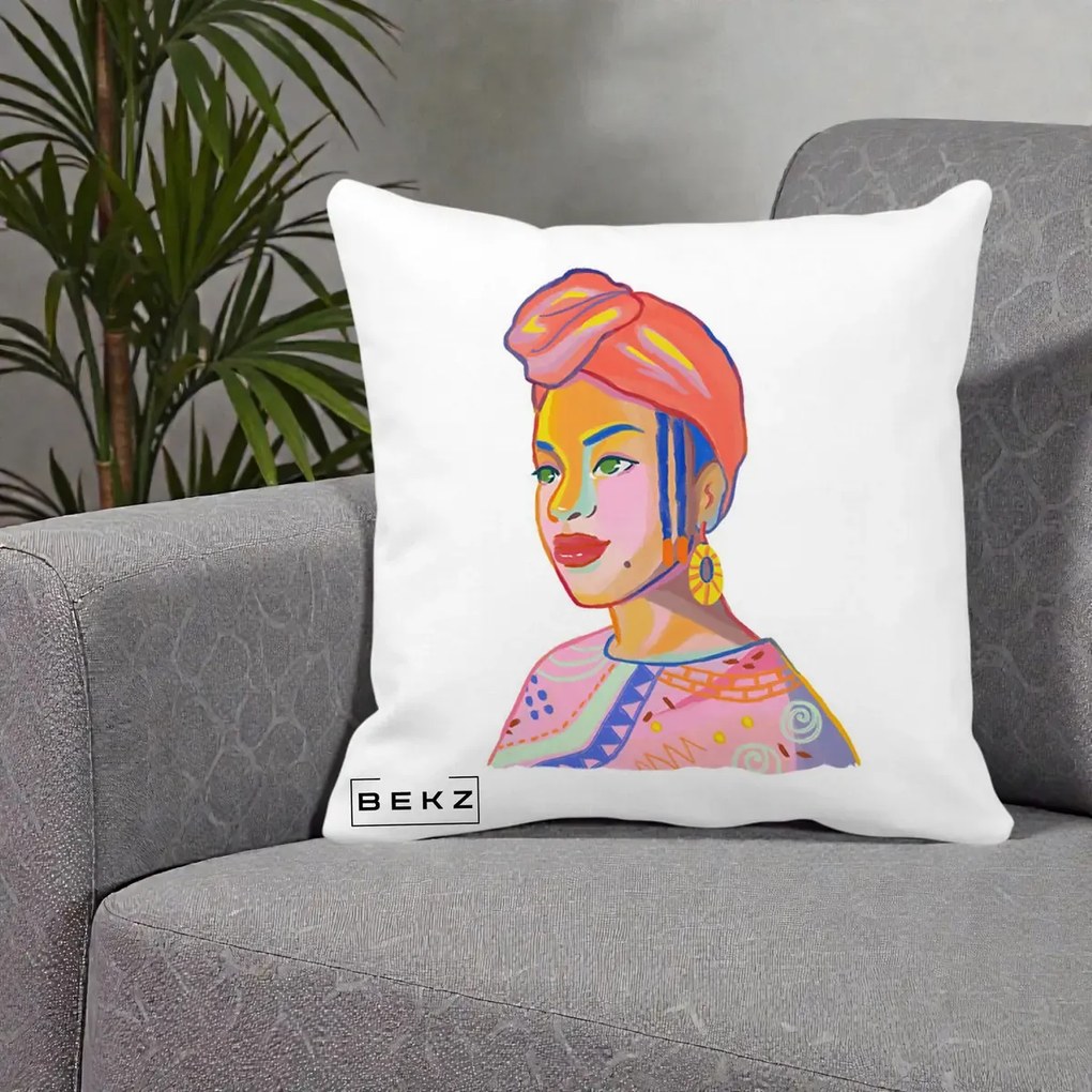 Perna Decorativa Portret Femeie Africana, 40x40 cm, Alba Mata, Husa Detasabila, Perna Inclusa, BEKZ®