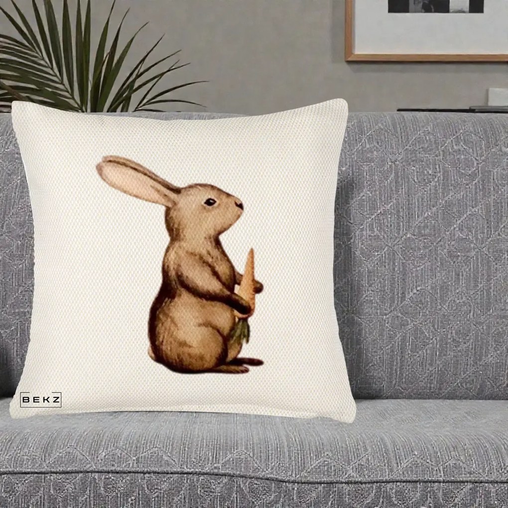 Perna Decorativa Iepuras Acuarela cu Morcov, 40x40 cm, Crem Reliefat, Husa Detasabila, Perna Inclusa, BEKZ®