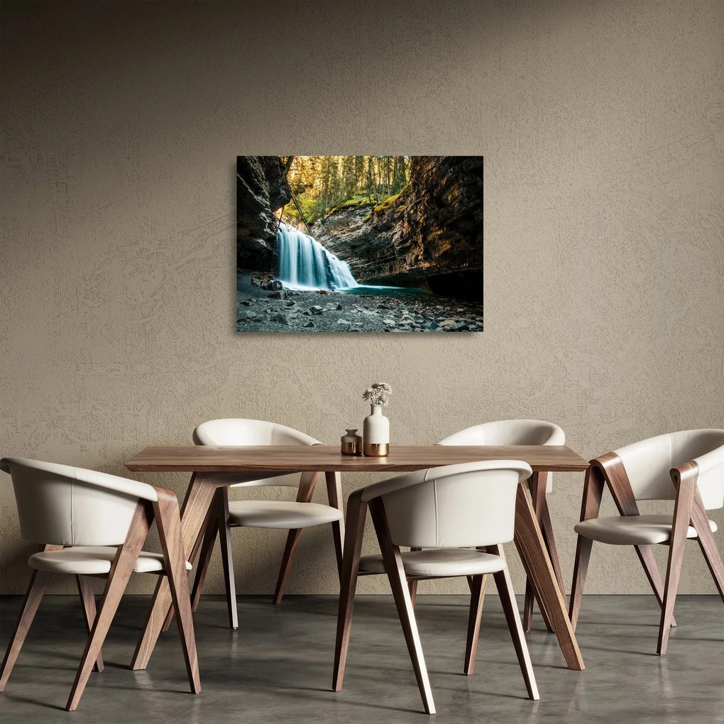 Tablou pe sticlă cu cascada de pădure (70x50 cm)