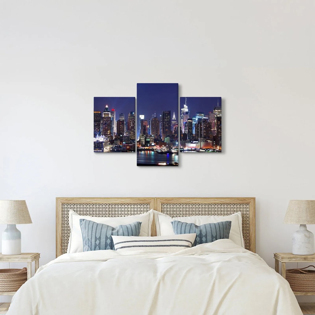 Tablou - Zgârie-nori din New York iluminate (90x60 cm)