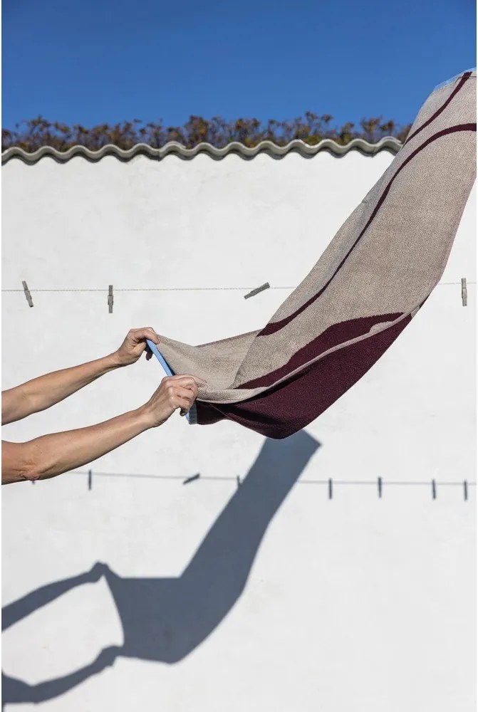 Prosop burgundy/grej din bumbac organic din frotir 70x133 cm Nova Arte – Mette Ditmer Denmark