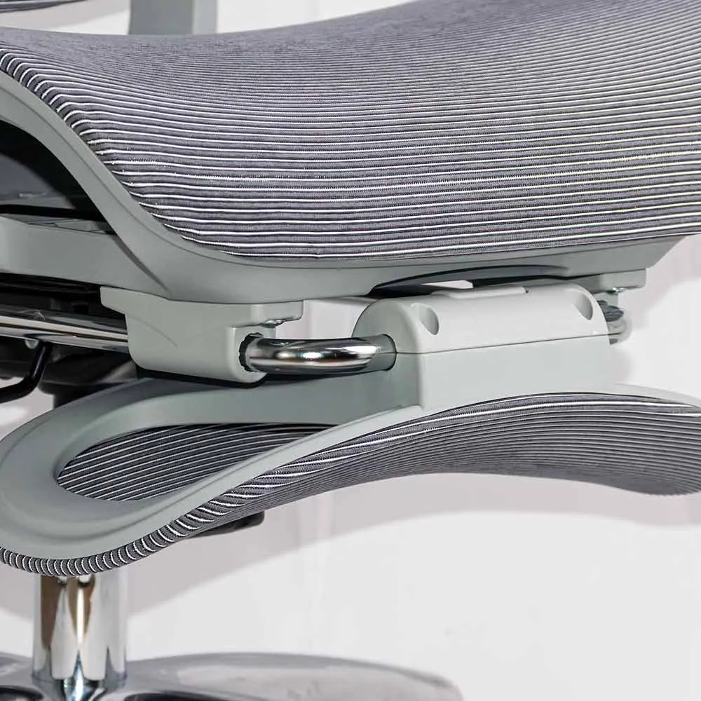 Scaun ergonomic gri de birou cu suport lombar încălzit cu masaj și șezut cu ventilație SYYT 9521