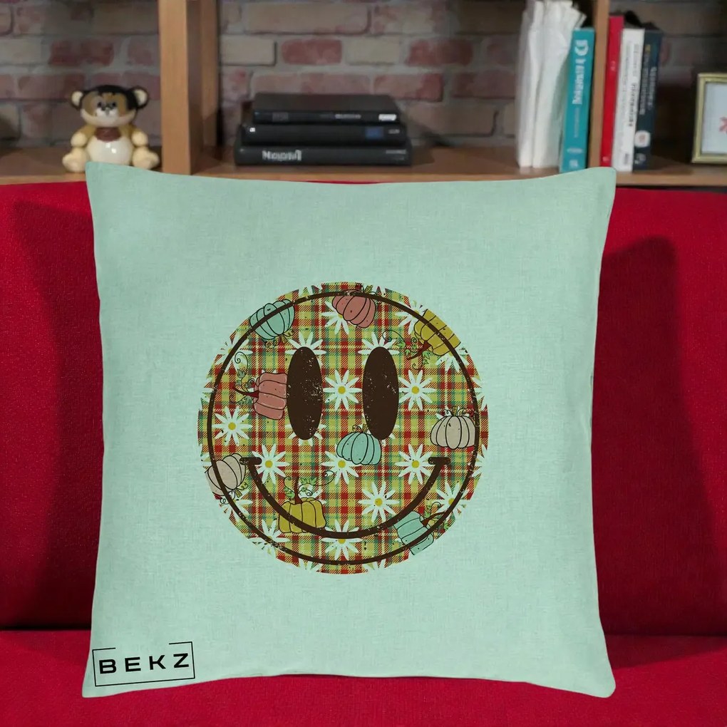 Perna Decorativa Smiley Face de Toamna cu Tartan si Dovlecei, 40x40 cm, Verde Menta, Husa Detasabila, Perna Inclusa, BEKZ®