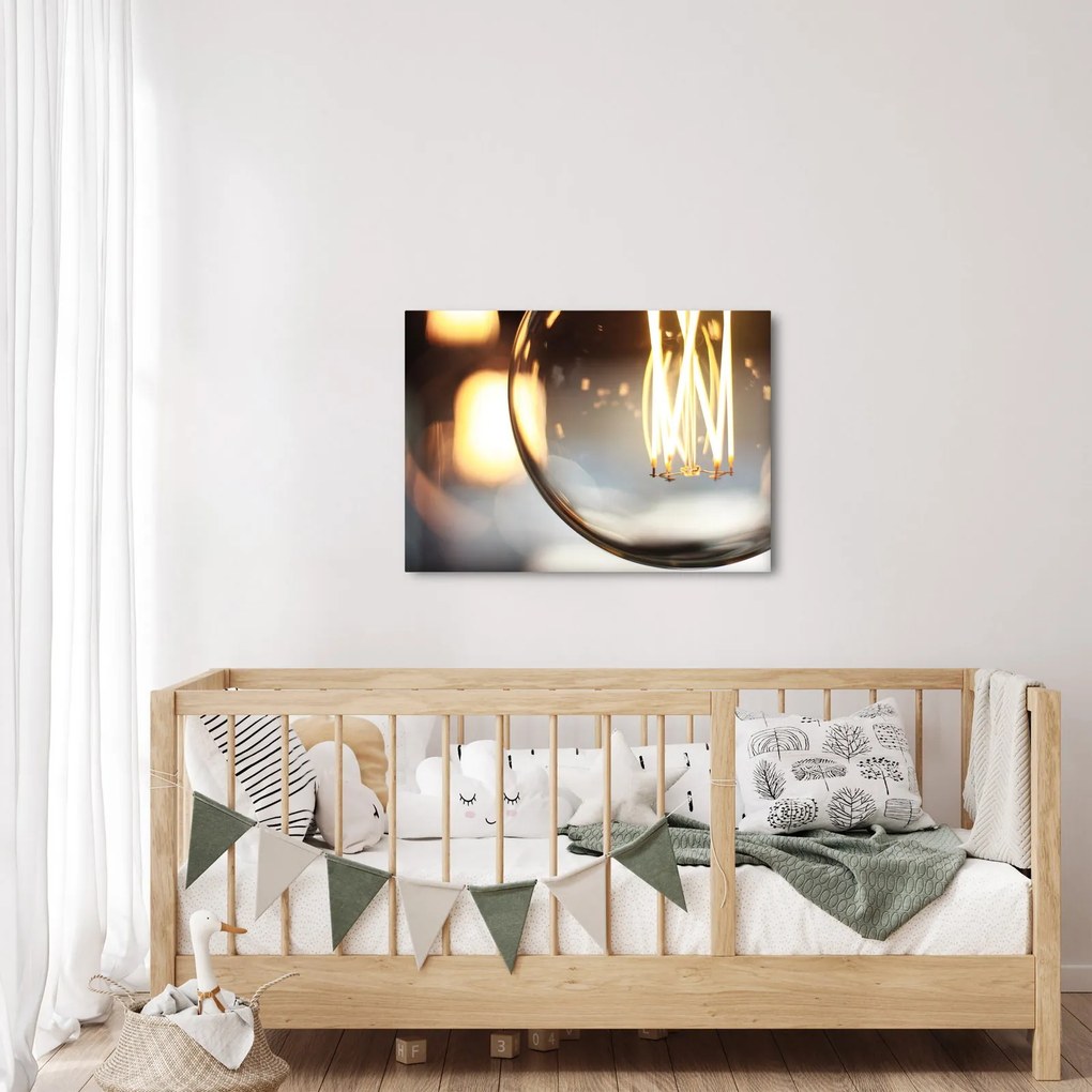 Tablou cu becul aprins (70x50 cm)