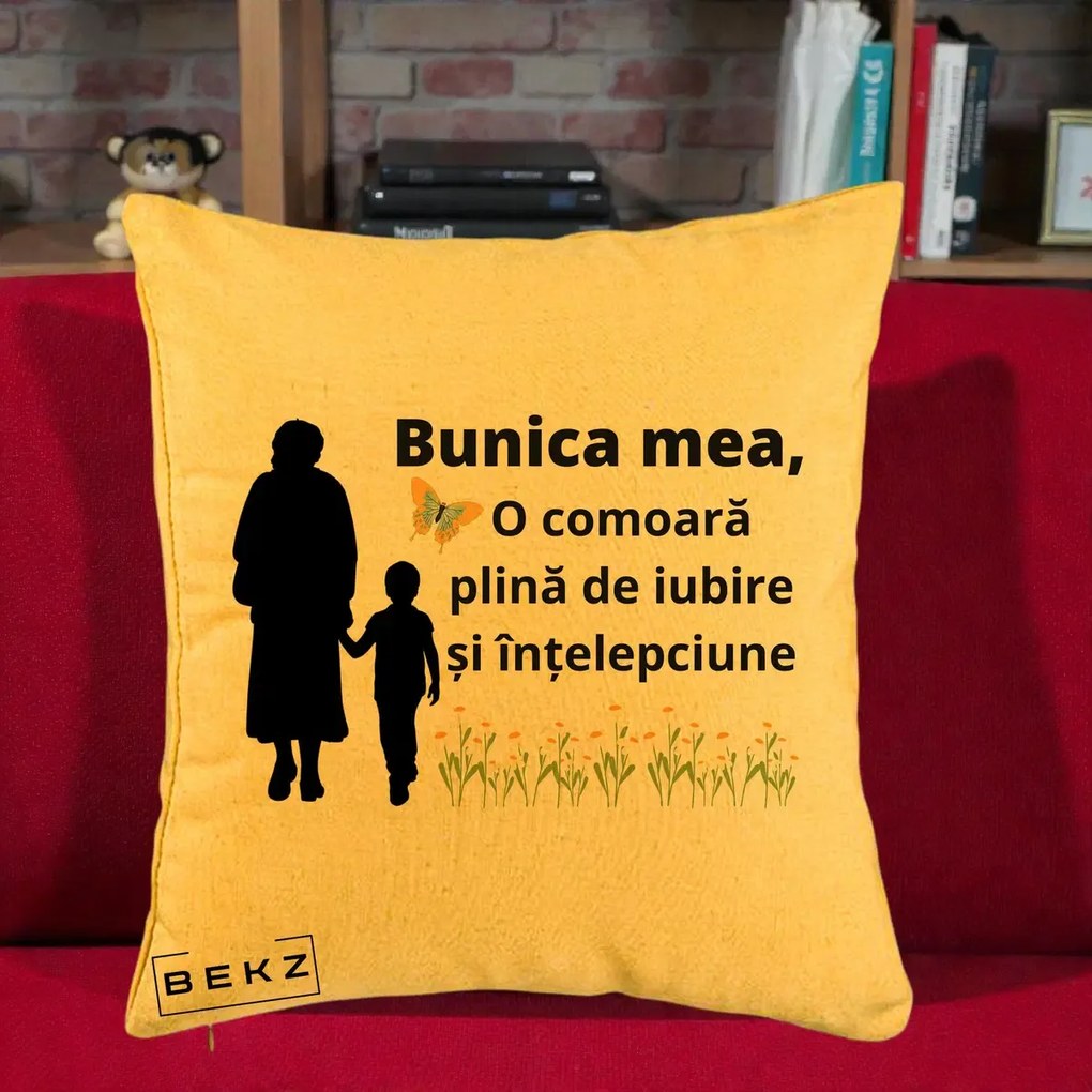 Cadou pentru Bunica - Perna Personalizata Bunica Mea Comoara cu Fluture si Baietel, 40x40 cm, Galben, Husa Detasabila, Perna Inclusa, BEKZ®