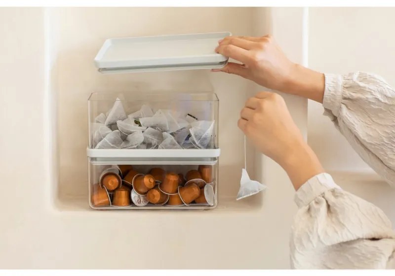 Cutie de depozitare Brabantia Tasty+ Stackable 1008874, 1,5L, Sigiliu din silicon, Fara BPA, Gri deschis