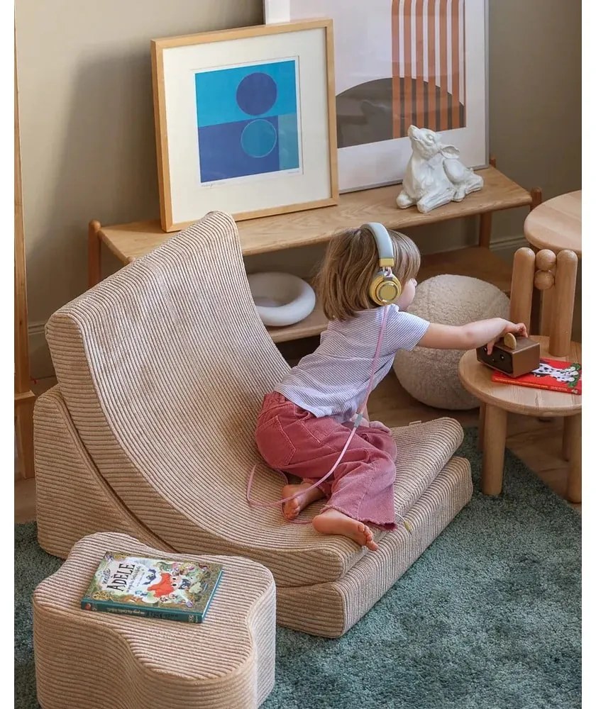 Fotoliu de copii maro deschis cu tapițerie din catifea reiată Moon – Wigiwama