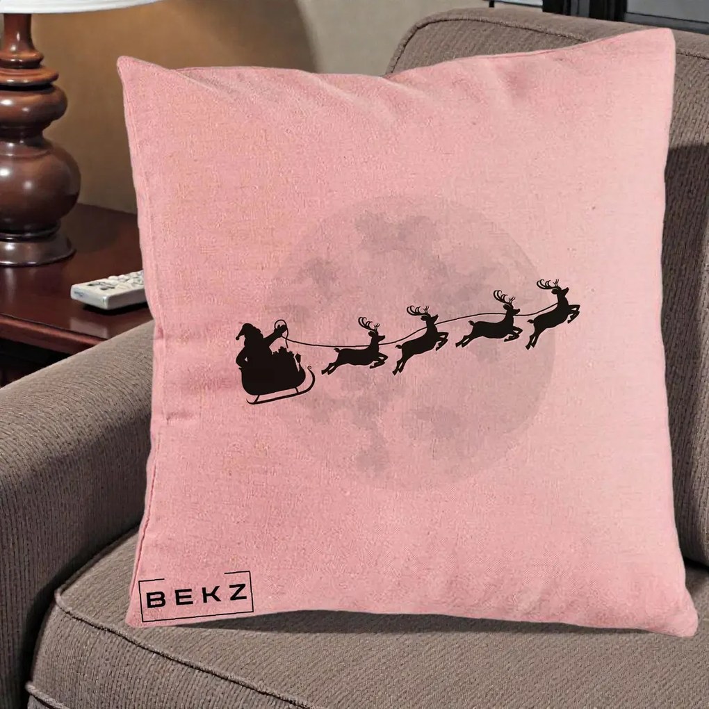 Perna Decorativa Mos Craciun Sanie Luna, 40x40 cm, Roz, Husa Detasabila, Perna Inclusa, BEKZ®