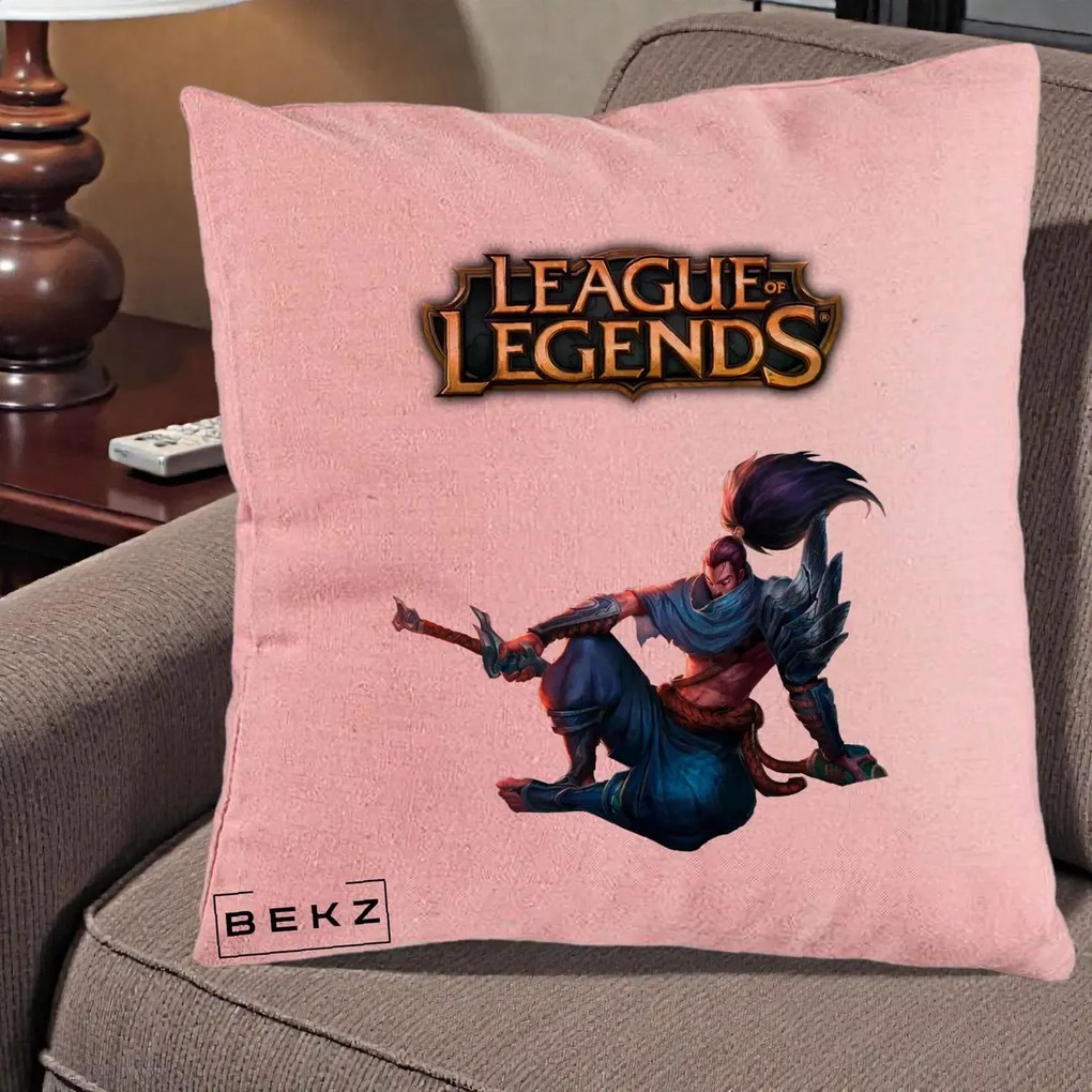 Perna Personalizata League of Legends Yasuo, 40x40 cm, Roz, Husa Detasabila, Perna Inclusa, BEKZ®