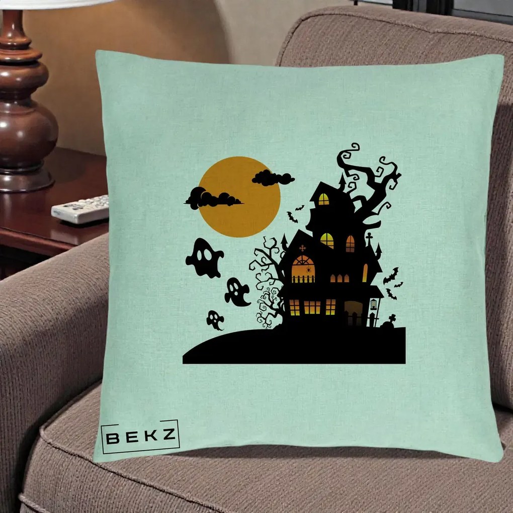 Perna Decorativa Halloween Casa Bantuita cu Fantome, 40x40 cm, Verde Menta, Husa Detasabila, Perna Inclusa, BEKZ®