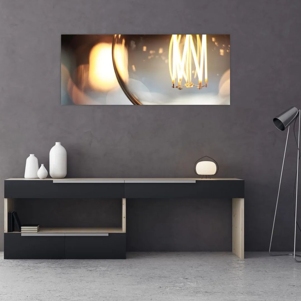 Tablou cu becul aprins (120x50 cm)