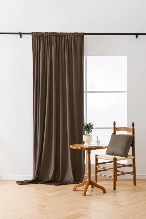 Draperie opaca maro VELVET 135x250 cm Sistem de agatare: Rejansa