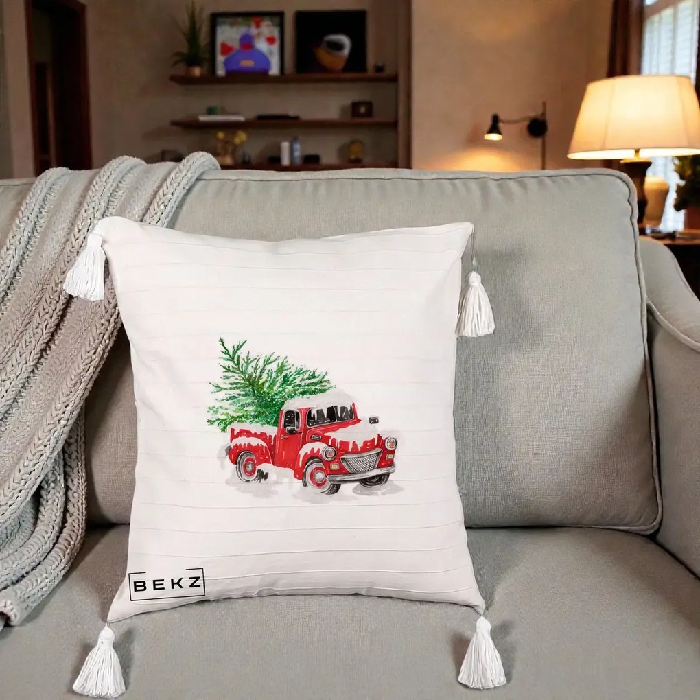Perna Decorativa Camioneta Rosie Brad de Craciun, 40x40 cm, Bej cu Franjuri, Husa Detasabila, Perna Inclusa, BEKZ®