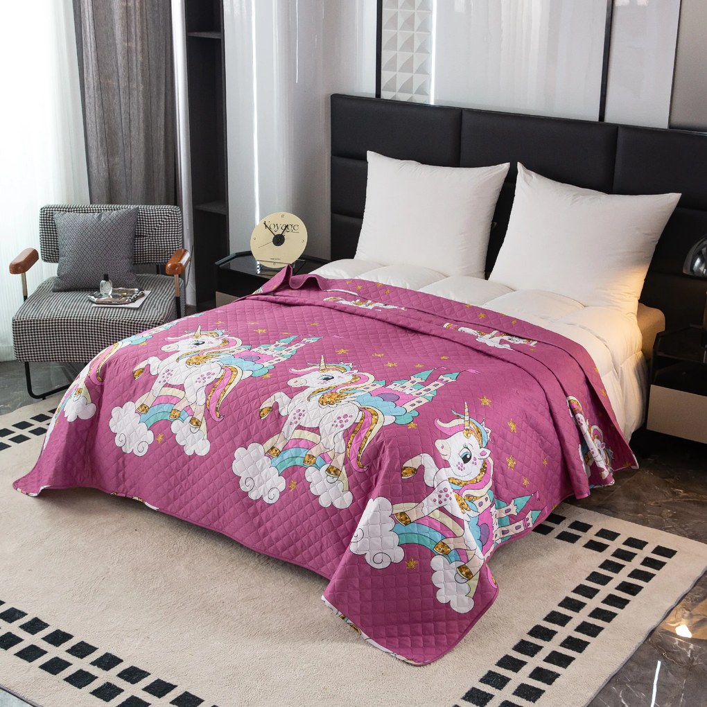 Cuvertura de pat cu model UNICORN violet Dimensiune: 220 x 240 cm