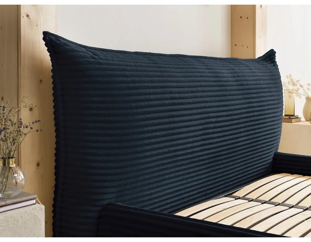 Pat matrimonial albastru închis tapițat cu spațiu de depozitare cu somieră 180x200 cm Jade – Bobochic Paris