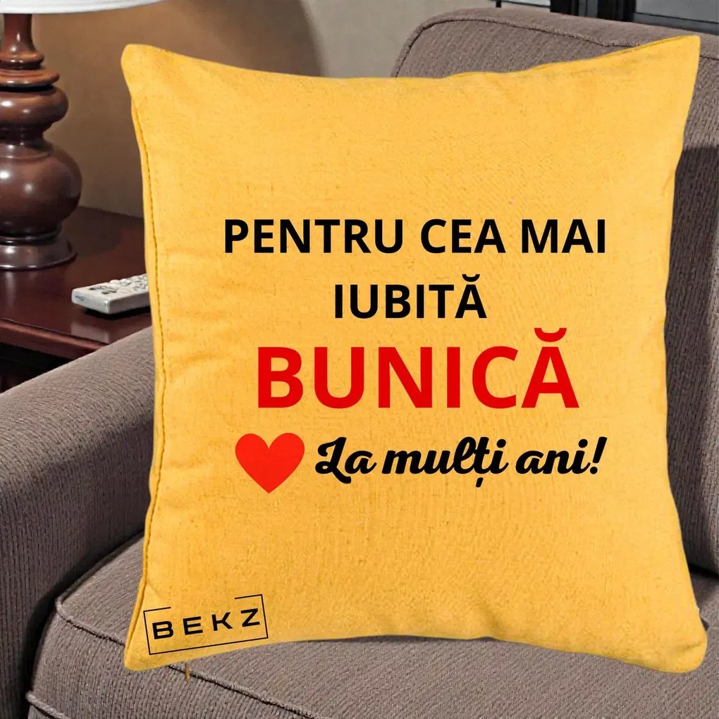 Cadou pentru Bunica - Perna Personalizata Pentru Cea Mai Iubita Bunica La Multi Ani Rosu, 40x40 cm, Galben, Husa Detasabila, Perna Inclusa, BEKZ®