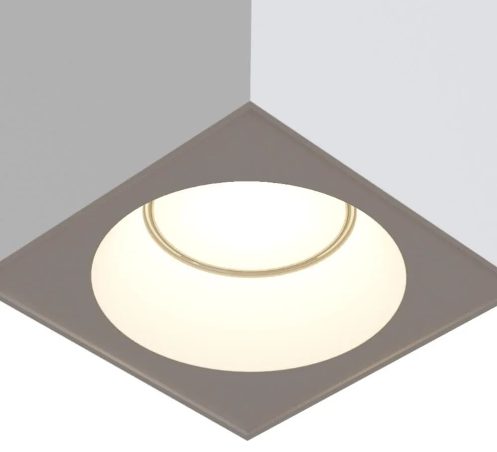 Spot aplicat, plafoniera pentru baie design modern IP65 Zoom alb 9x9cm
