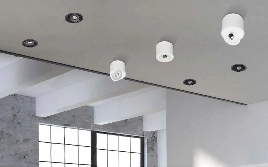 Spot LED aplicat directionabil de tavan/plafon BOSTON TUBE alb ZZ AZ3469