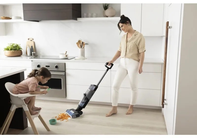 Aspirator vertical Shark HydroVac WD210EU, 170W, 0.5 L, 88 m², Auto-curatare, Autonomie 25 min, Gri